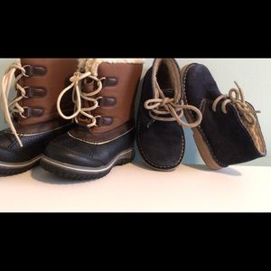 Kids boots lot - 2 prs